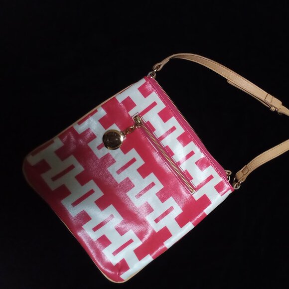 Tommy Hilfiger cross body purse - Picture 1 of 3